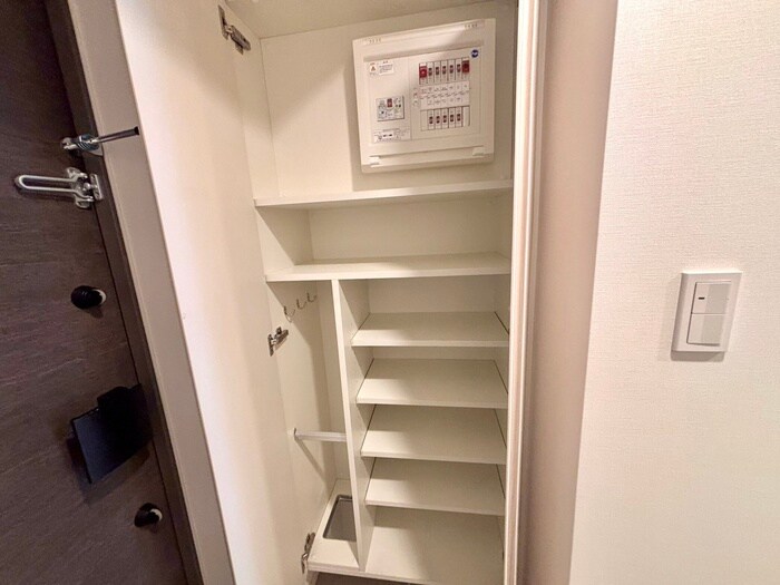 物件内観写真16　(靴箱)