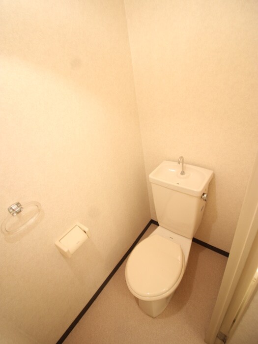 物件内観写真11　(トイレ)