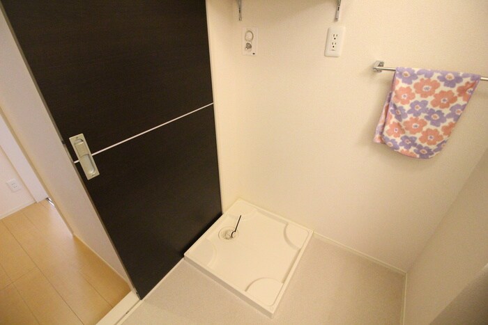 物件内観写真13　(洗濯機置場)