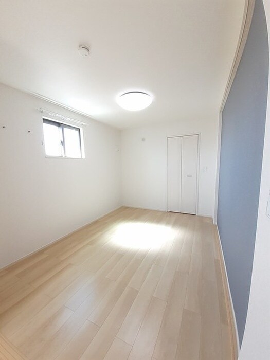 物件内観写真9　(居室)
