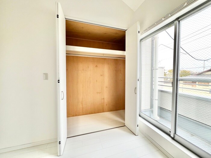 物件内観写真10　(収納)