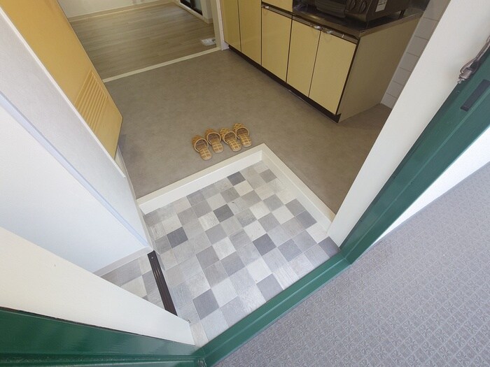 物件内観写真14　(玄関)