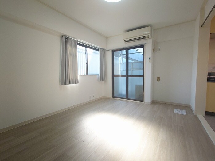 物件内観写真18　(居室)