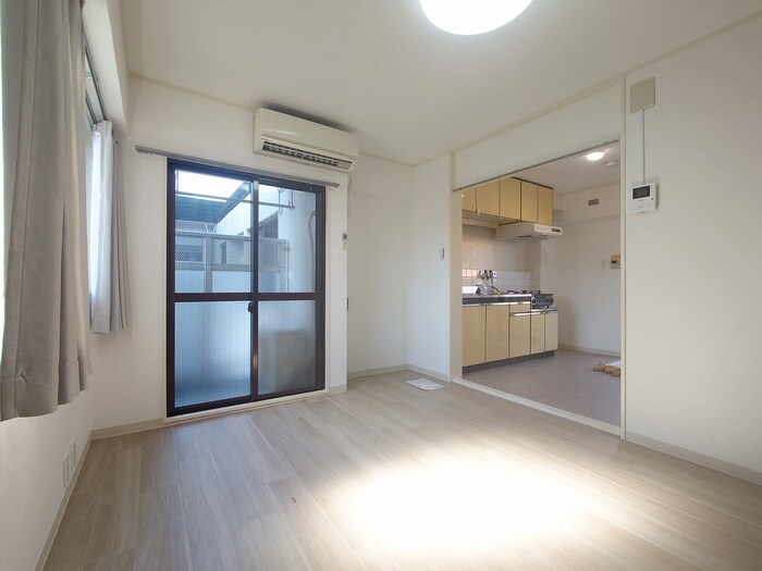 物件内観写真19　(居室)