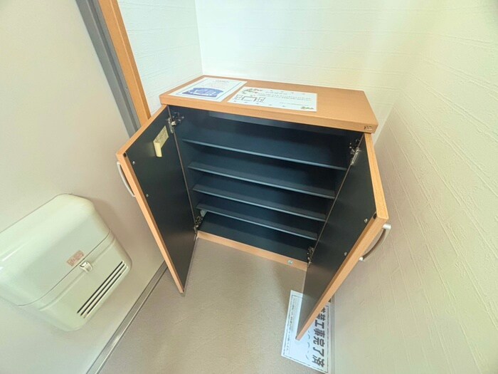 物件内観写真17　(靴箱)