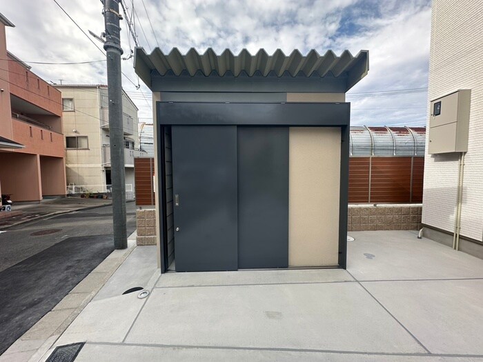 物件外観写真4　(建物設備)