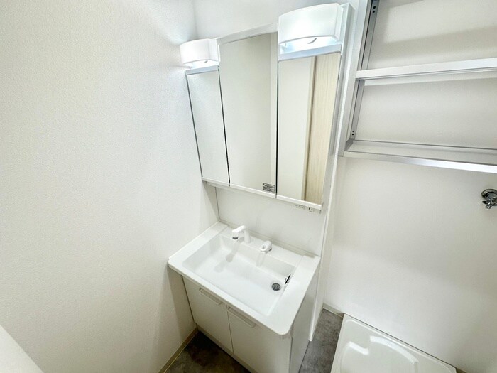 物件内観写真11　(洗面)