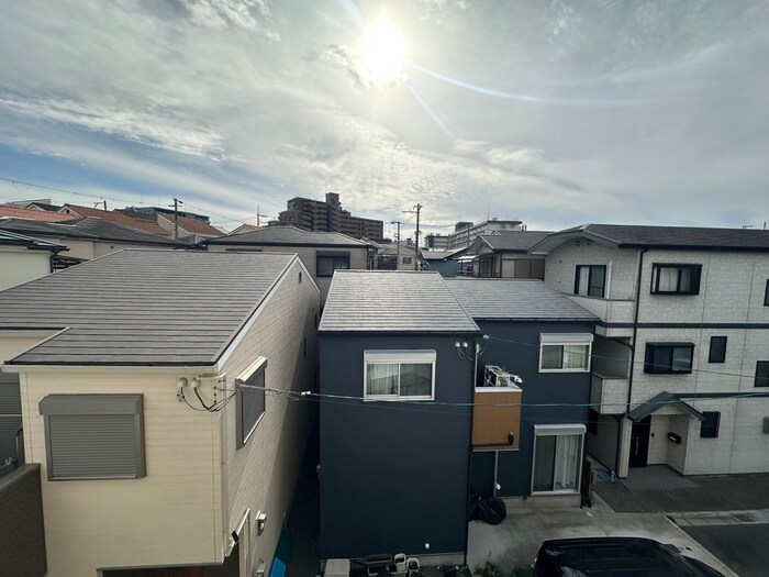 物件内観写真21　(室内からの展望)