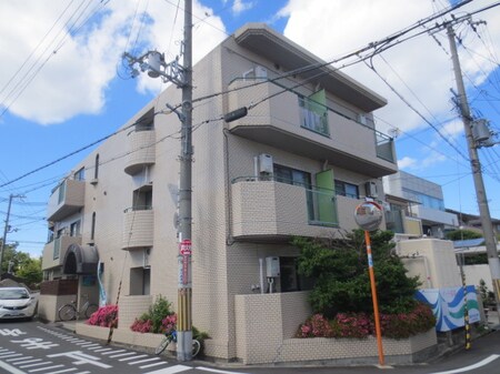 ヴィラ桜塚外観写真