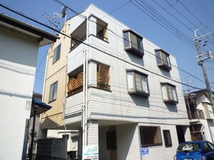 寿マンション外観写真