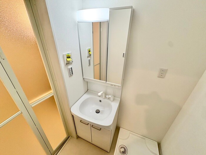 物件内観写真12　(洗面)