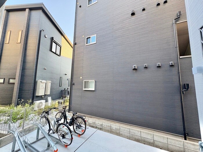 物件内観写真22　(室内からの展望)