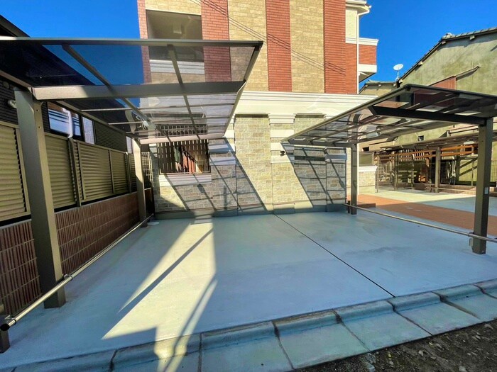 物件外観写真4　(駐輪場)