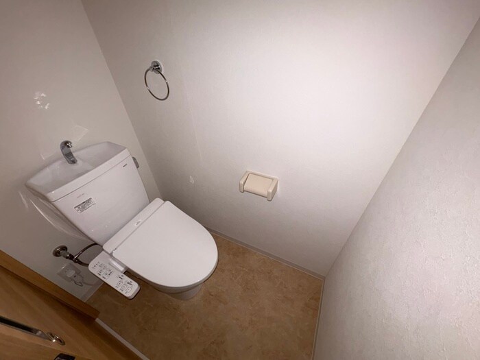 物件内観写真10　(トイレ)