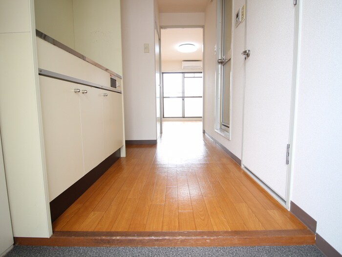物件内観写真7　(廊下)