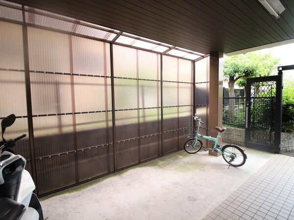 駐輪場