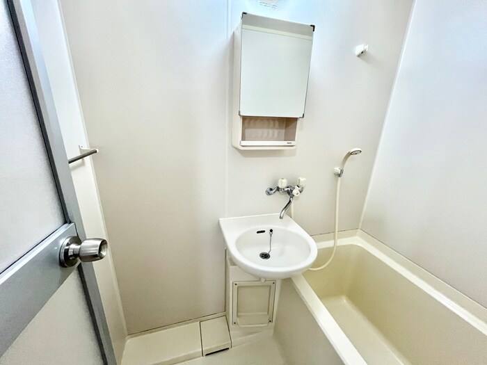 物件内観写真10　(洗面)