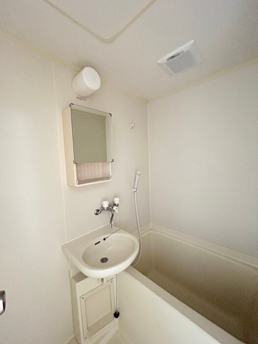 物件内観写真12　(バス／シャワールーム等)
