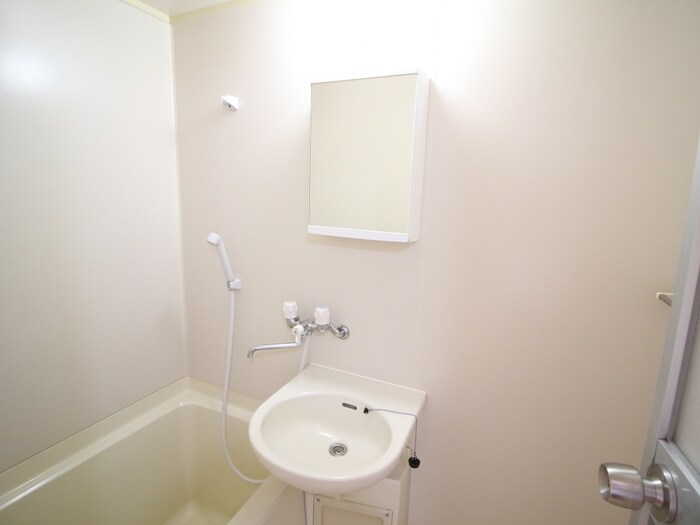 物件内観写真12　(洗面)