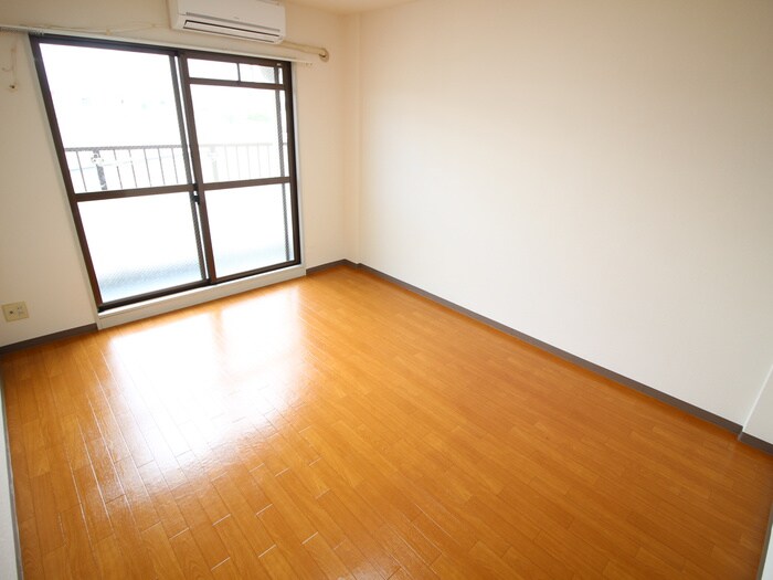 物件内観写真15　(居室)