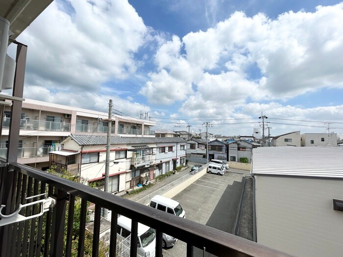 物件内観写真16　(室内からの展望)