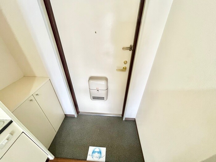 物件内観写真19　(玄関)