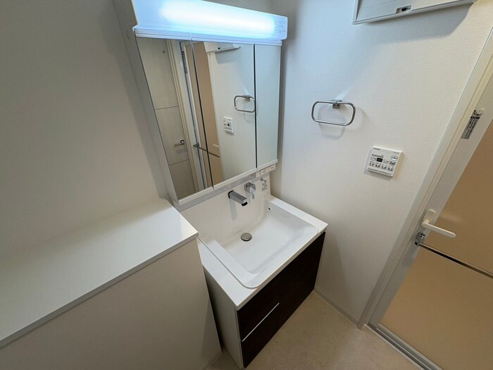 物件内観写真10　(洗面)