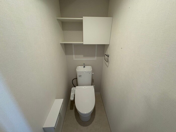 物件内観写真11　(トイレ)