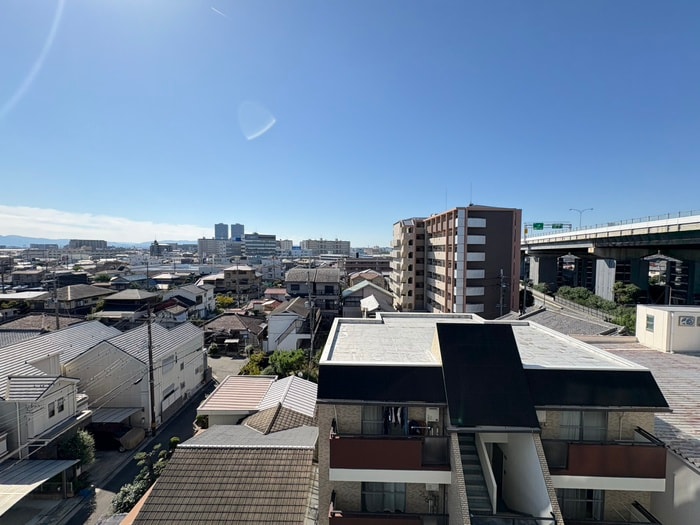 物件内観写真13　(室内からの展望)