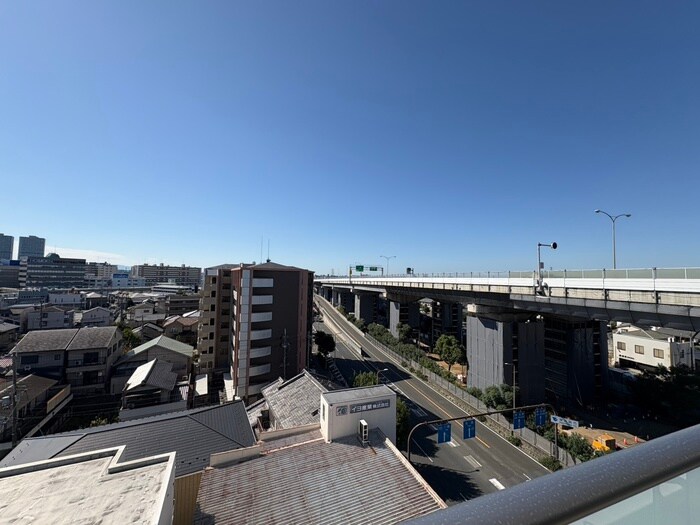 物件内観写真13　(室内からの展望)