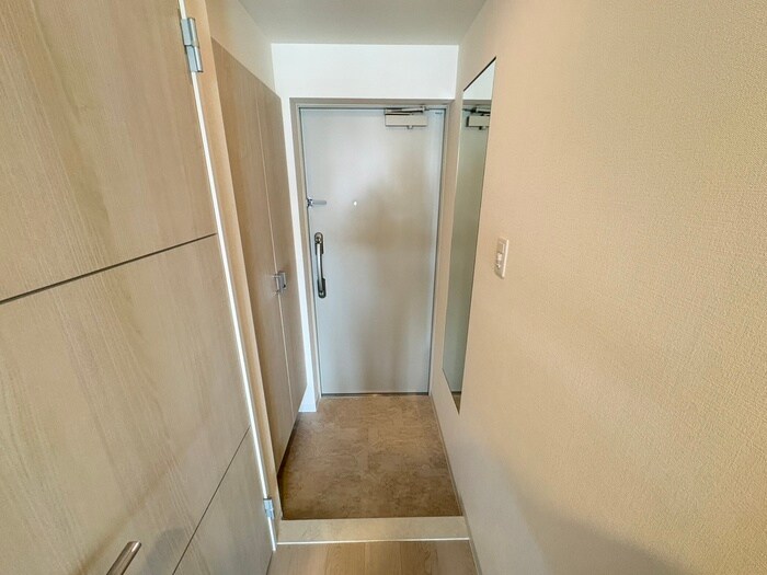物件内観写真15　(玄関)