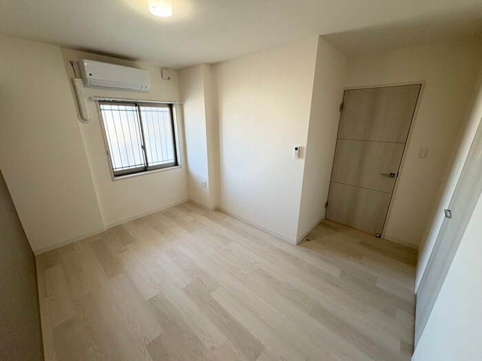 物件内観写真21　(居室)