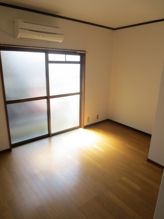 物件内観写真6　(居室)