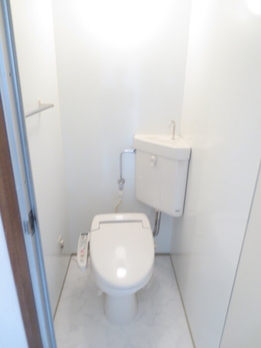 物件内観写真13　(トイレ)