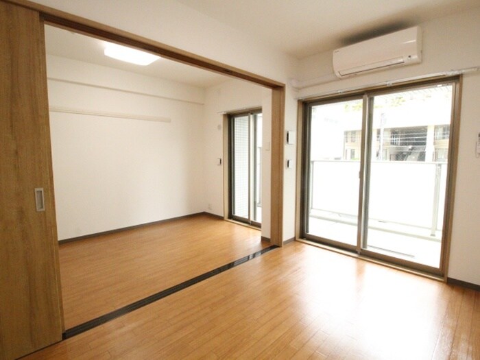 物件内観写真11　(居室)