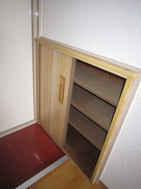 物件内観写真15　(靴箱)