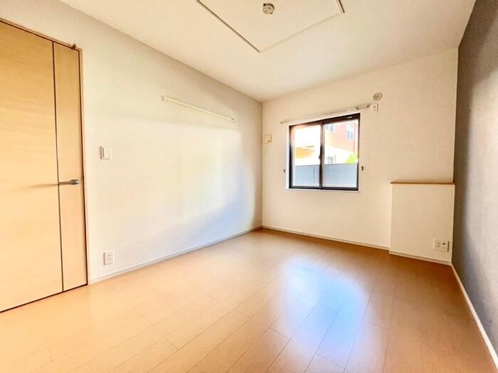 物件内観写真4　(居室)