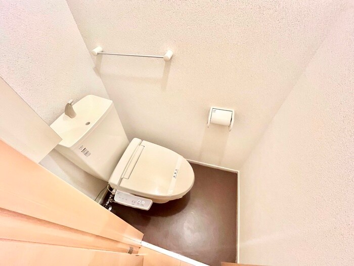 物件内観写真8　(トイレ)