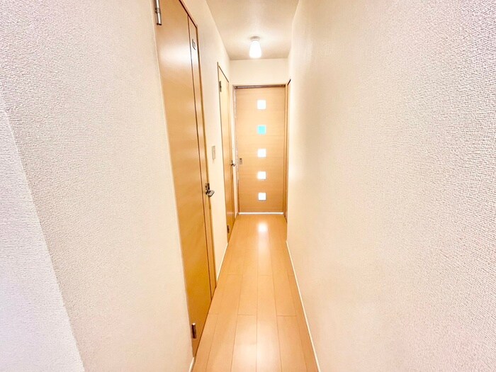 物件内観写真15　(廊下)