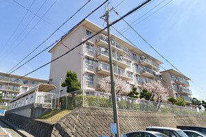 高丘台住宅5号棟(301)外観写真