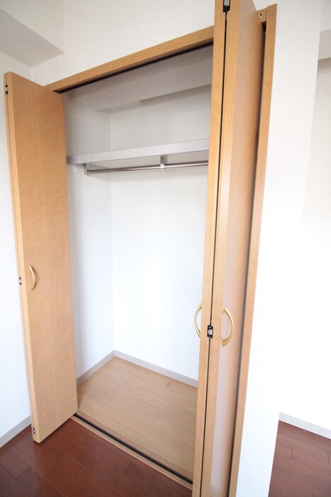 物件内観写真15　(収納)