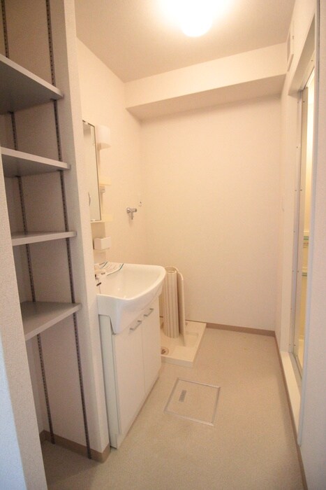 物件内観写真21　(洗濯機置場)