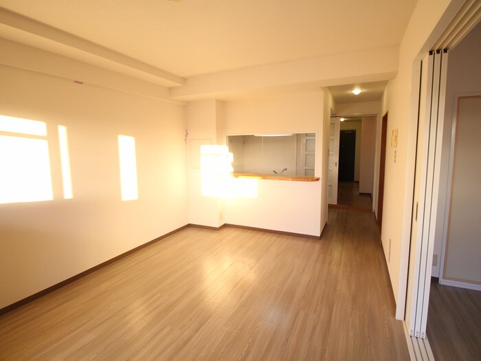 物件内観写真7　(居室)