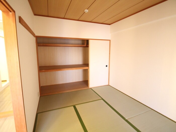 物件内観写真9　(居室)