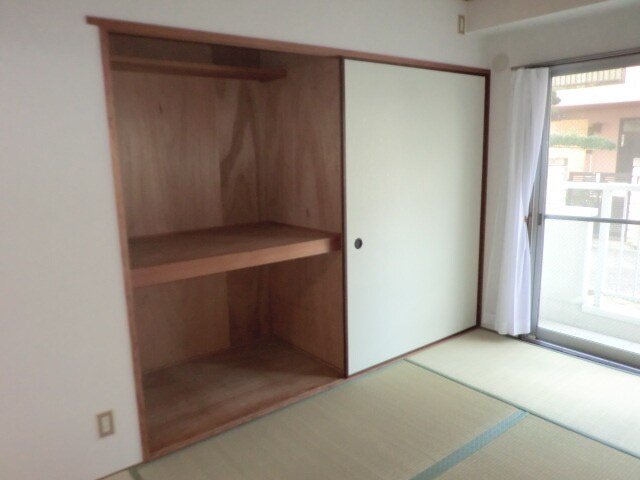 物件内観写真14　(収納)