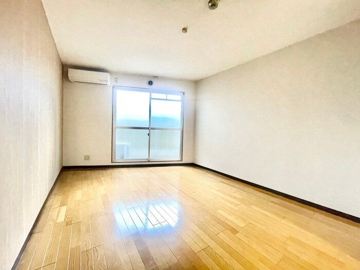 物件内観写真13　(居室)