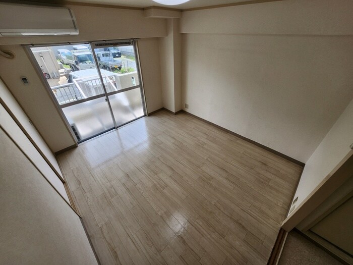 物件内観写真12　(居室)