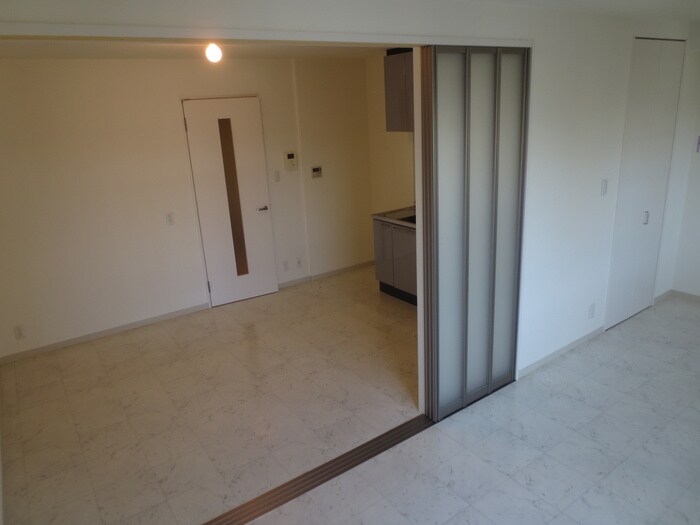 物件内観写真13　(居室)