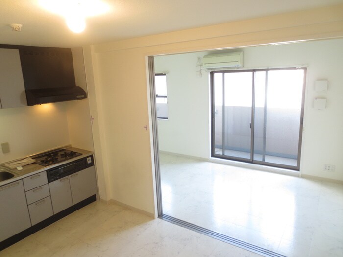 物件内観写真14　(居室)