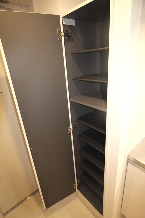 物件内観写真7　(靴箱)